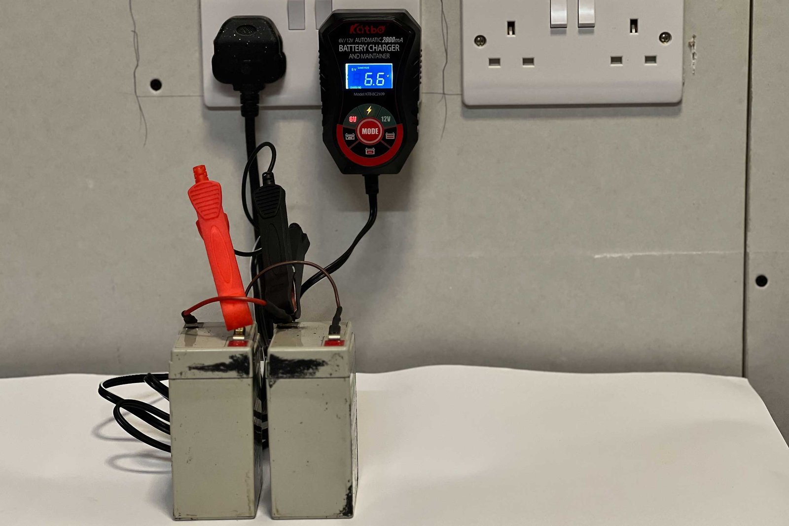 Katbo battery charger